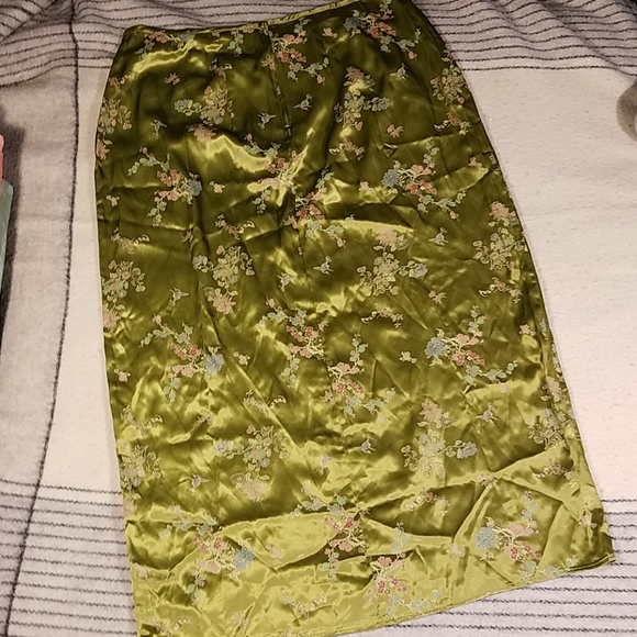 New Resource Green Asian Print Silky Skirt Sz 14 - Picture 2 of 5